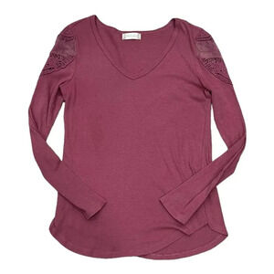 Altar’d State Purple Lace Shoulder Top S